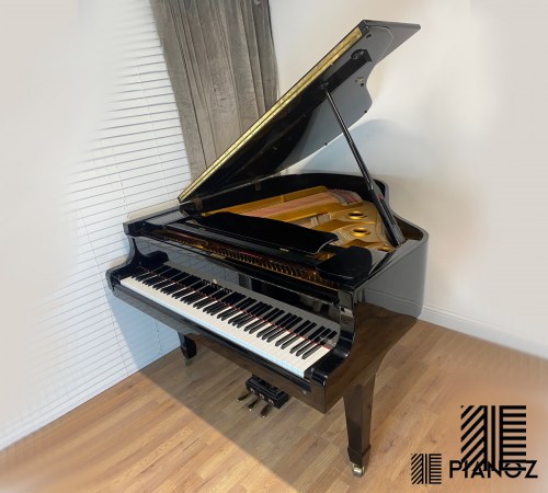 Young Chang Black Baby Grand Piano piano for sale in UK 