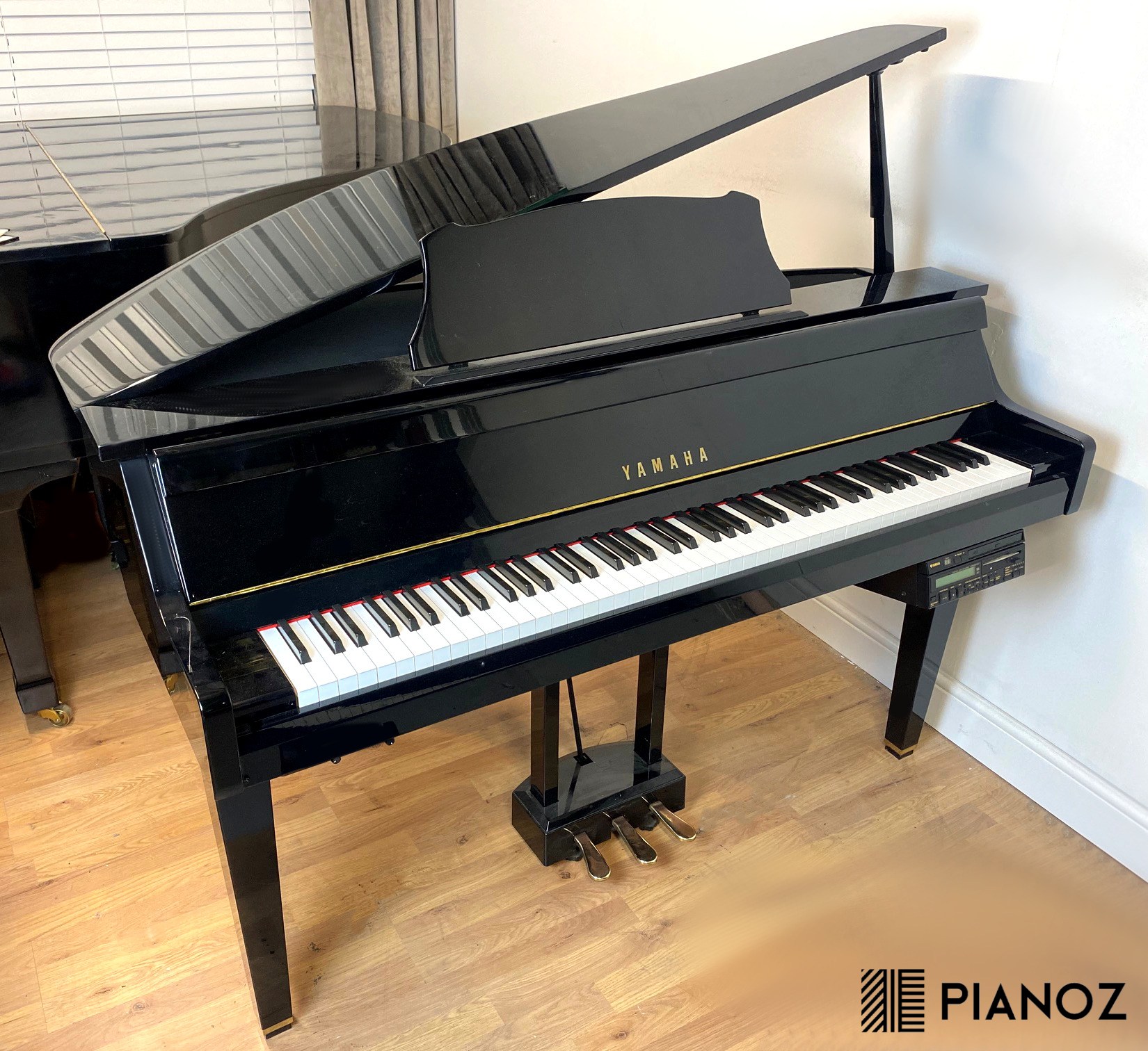 Yamaha DG2A Self Playing Digital Piano piano for sale in UK