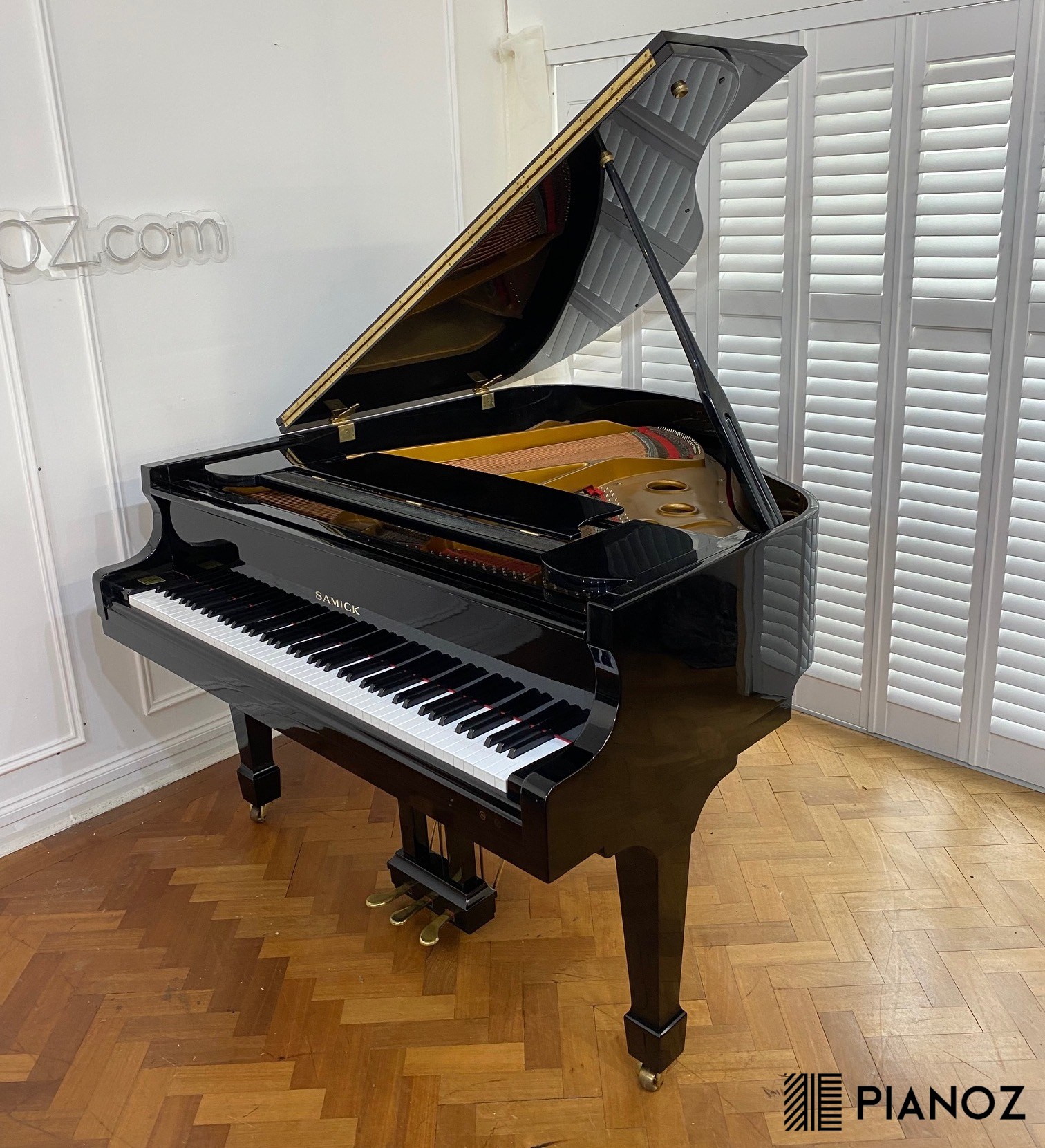 Samick SG155 Baby Grand Piano piano for sale in UK