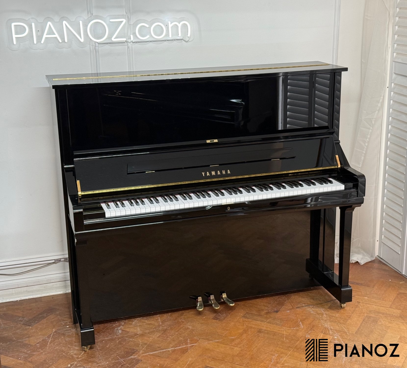 Yamaha U3 2005 Sostenuto Upright Piano piano for sale in UK