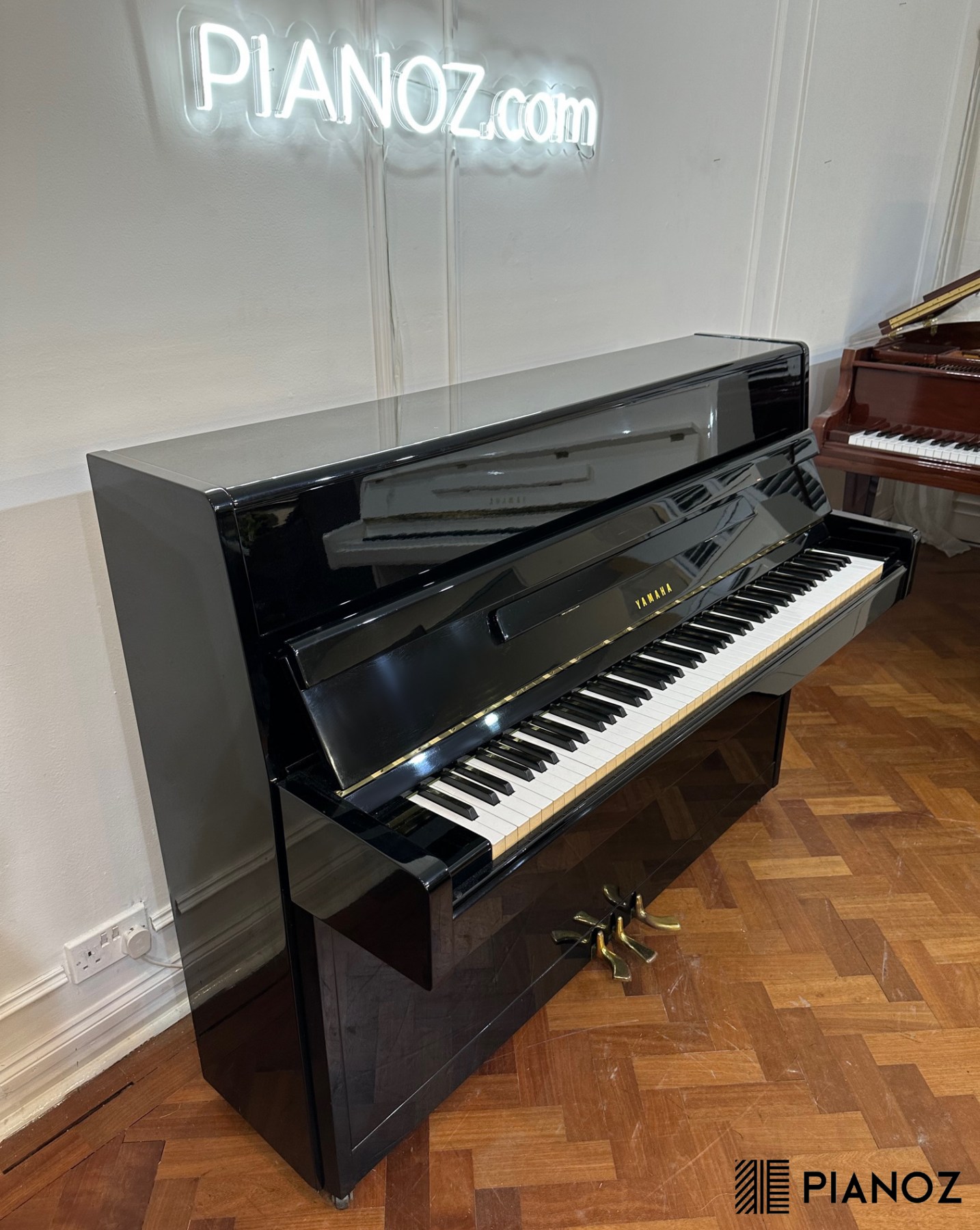 Yamaha M5J Japanese Upright Piano piano for sale in UK