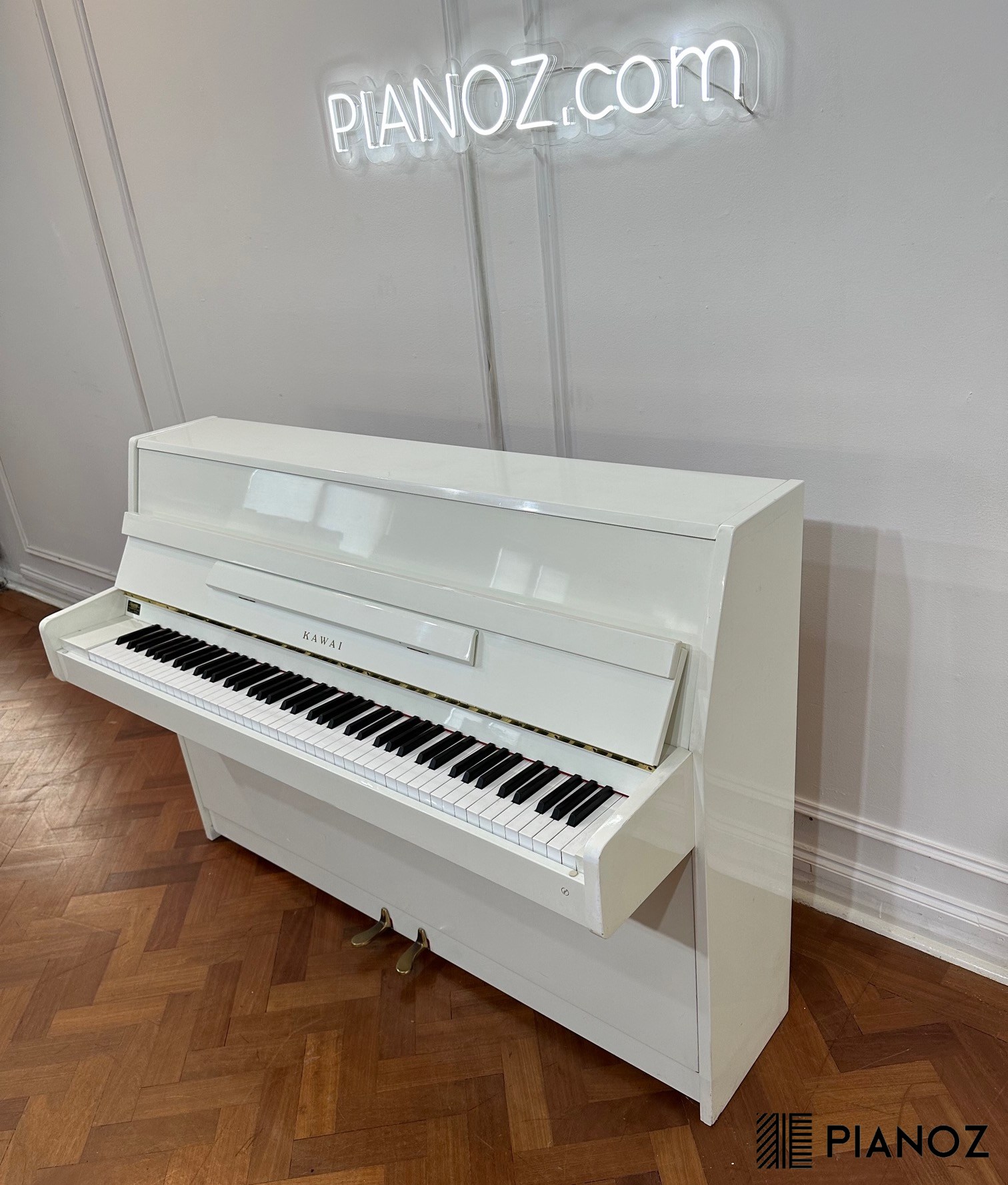Kawai Japanese White Upright Piano piano for sale in UK