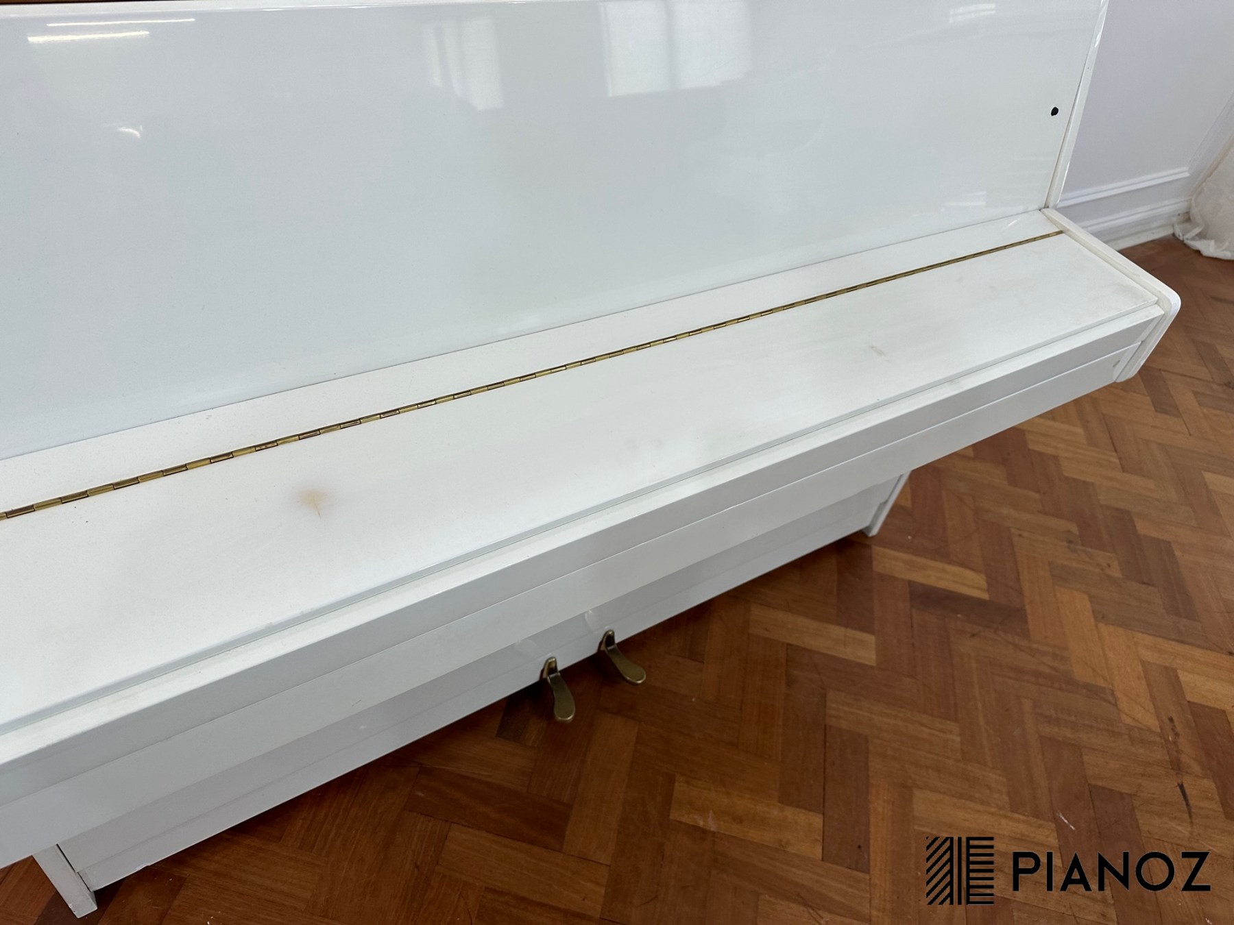 Kawai Japanese White Upright Piano piano for sale in UK