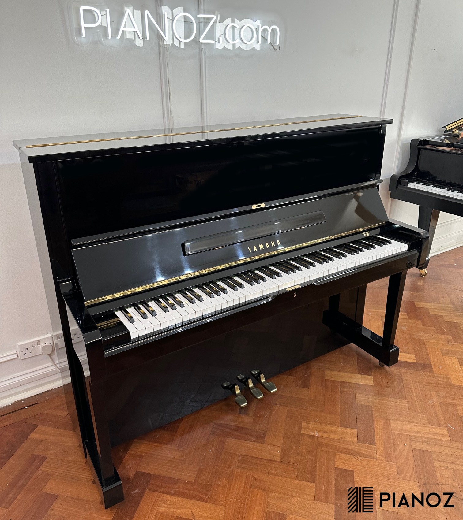 Yamaha upright deals piano for sale