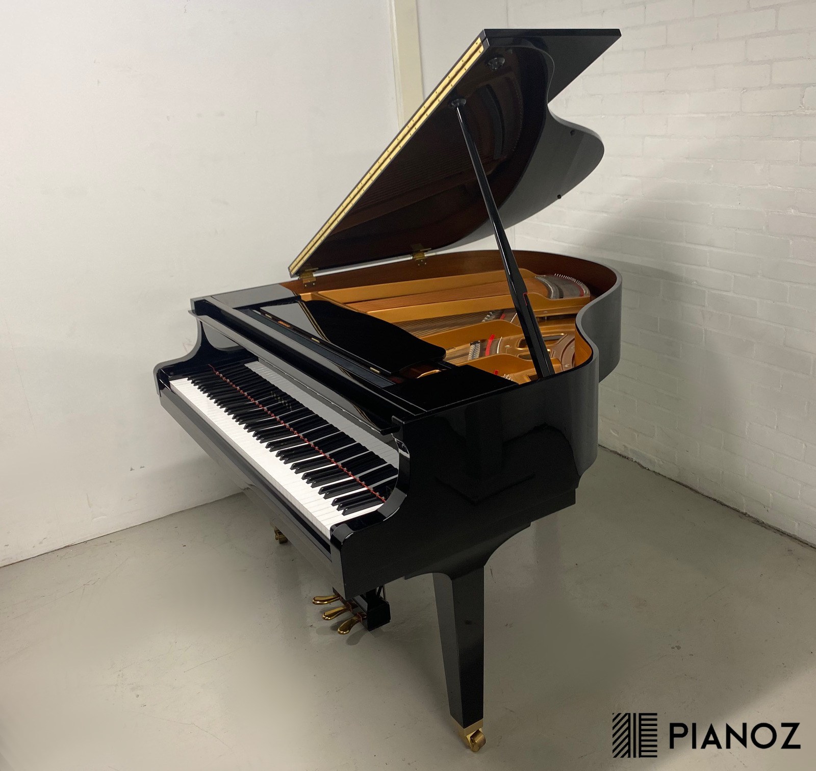 Yamaha GH1 Japanese Baby Grand Piano piano for sale in UK